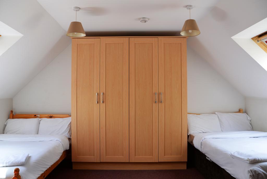 Blackmore Court Корк Екстериор снимка